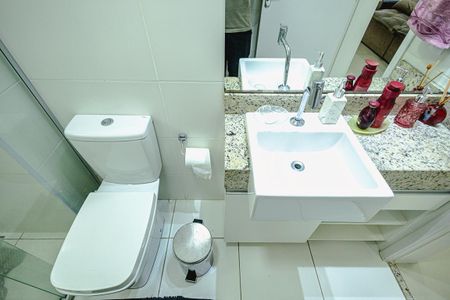 Apartamento à venda com 79m², 3 quartos e 2 vagas Apartamento à venda com 79m², 3 quartos e 2 vagasBanheiro