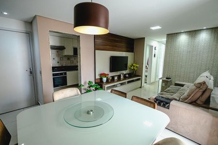 Apartamento à venda com 79m², 3 quartos e 2 vagas Apartamento à venda com 79m², 3 quartos e 2 vagasSala