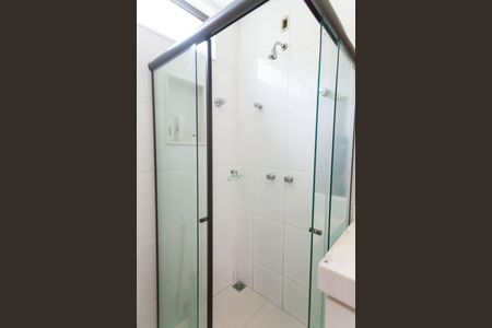 Casa de condomínio à venda com 390m², 5 quartos e 4 vagasBanheiro Social