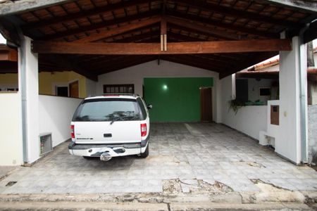 Casa de condomínio para alugar com 120m², 3 quartos e 3 vagasGaragem