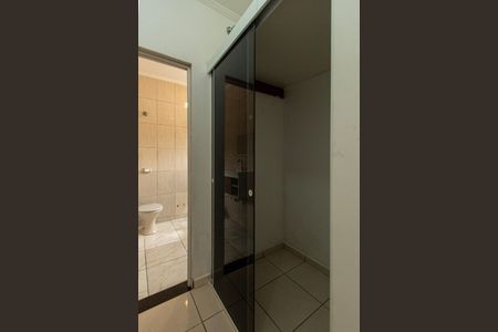 Casa de condomínio para alugar com 120m², 3 quartos e 3 vagasBanheiro