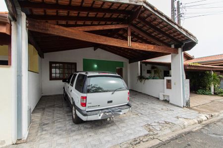 Casa de condomínio para alugar com 120m², 3 quartos e 3 vagasGaragem