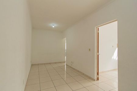 Casa de condomínio para alugar com 120m², 3 quartos e 3 vagasSala/Cozinha