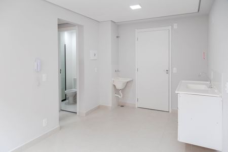 Apartamento à venda com 33m², 2 quartos e sem vaga Apartamento à venda com 33m², 2 quartos e sem vagaSala/Cozinha