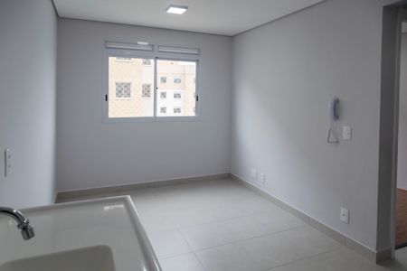 Apartamento à venda com 33m², 2 quartos e sem vaga Apartamento à venda com 33m², 2 quartos e sem vagaSala/Cozinha