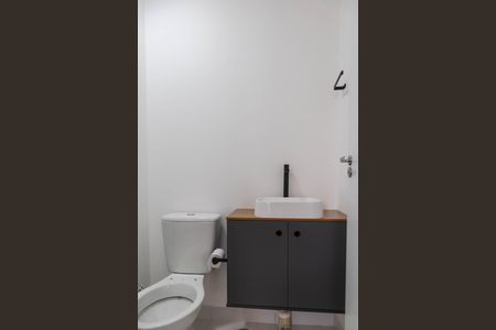 Apartamento à venda com 33m², 2 quartos e sem vaga Apartamento à venda com 33m², 2 quartos e sem vagaBanheiro