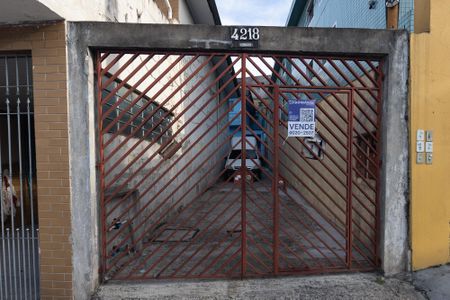 Casa à venda com 85m², 2 quartos e 1 vagaFachada / Placa