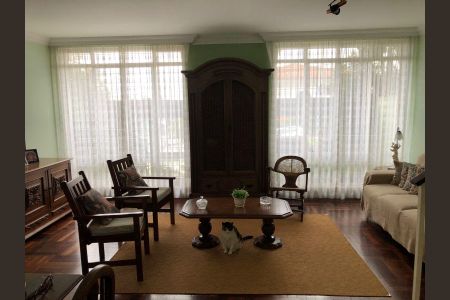 Casa à venda com 153m², 3 quartos e 2 vagas Casa à venda com 153m², 3 quartos e 2 vagasSala