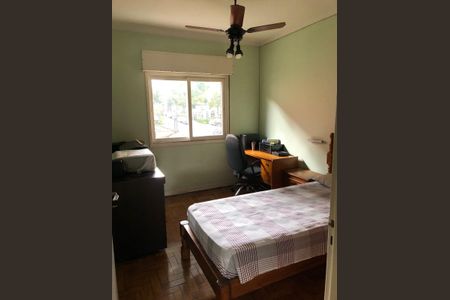 Casa à venda com 153m², 3 quartos e 2 vagas Casa à venda com 153m², 3 quartos e 2 vagasQuarto