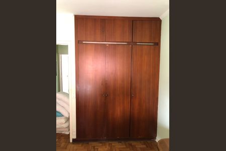 Casa à venda com 153m², 3 quartos e 2 vagas Casa à venda com 153m², 3 quartos e 2 vagasQuarto