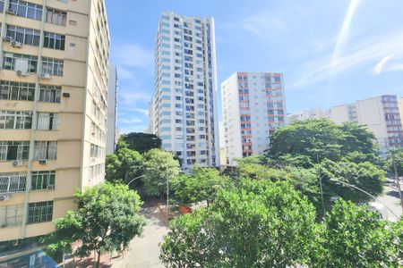 Apartamento para alugar com 82m², 2 quartos e sem vaga Apartamento para alugar com 82m², 2 quartos e sem vagaVista