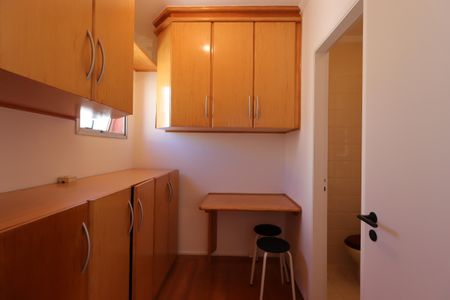 Apartamento para alugar com 88m², 3 quartos e 2 vagasQuarto de Serviço