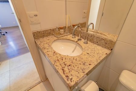 Apartamento à venda com 72m², 2 quartos e 2 vagasBanheiro 2