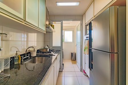 Apartamento à venda com 72m², 2 quartos e 2 vagasCozinha