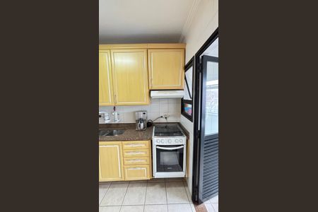 Apartamento à venda com 98m², 2 quartos e 2 vagasCozinha