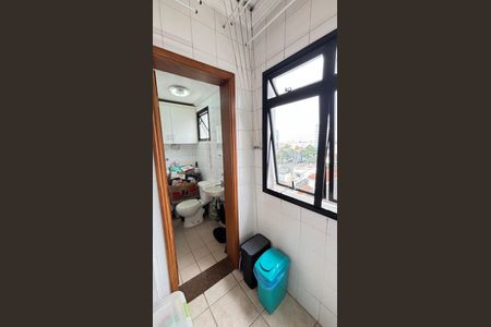 Apartamento à venda com 98m², 2 quartos e 2 vagasÁrea de Serviço