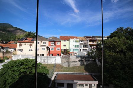 Apartamento à venda com 64m², 2 quartos e 1 vagaVaranda - Vista
