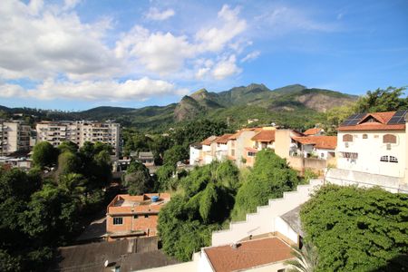 Apartamento à venda com 64m², 2 quartos e 1 vagaVaranda - Vista