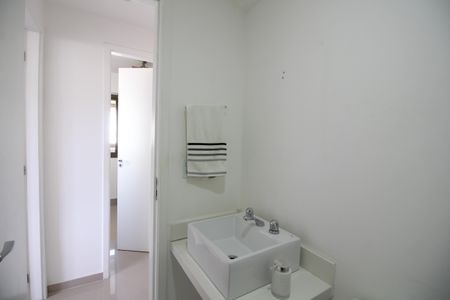 Apartamento à venda com 64m², 2 quartos e 1 vagaBanheiro Social