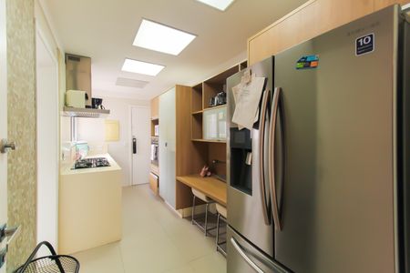 Apartamento à venda com 265m², 4 quartos e 3 vagas Apartamento à venda com 265m², 4 quartos e 3 vagasCozinha