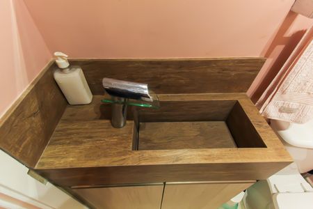 Apartamento à venda com 265m², 4 quartos e 3 vagas Apartamento à venda com 265m², 4 quartos e 3 vagasLavabo