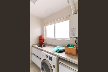 Apartamento à venda com 265m², 4 quartos e 3 vagas Apartamento à venda com 265m², 4 quartos e 3 vagasÁrea de Serviço