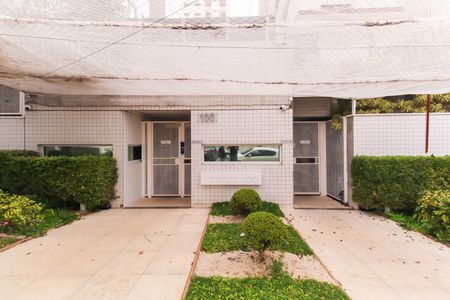 Apartamento à venda com 265m², 4 quartos e 3 vagas Apartamento à venda com 265m², 4 quartos e 3 vagasFachada