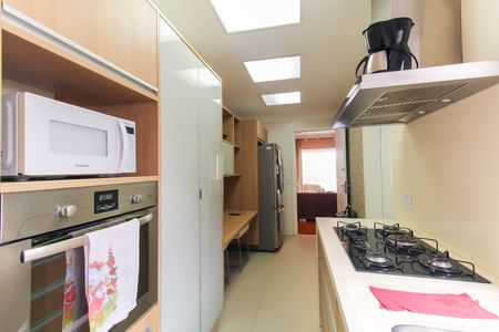 Apartamento à venda com 265m², 4 quartos e 3 vagas Apartamento à venda com 265m², 4 quartos e 3 vagasCozinha