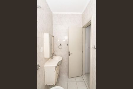 Casa para alugar com 150m², 3 quartos e 2 vagasBanheiro da suíte