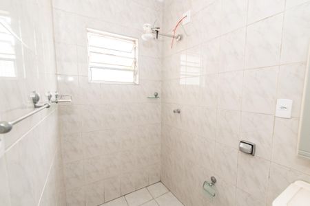 Casa para alugar com 150m², 3 quartos e 2 vagasBanheiro da suíte