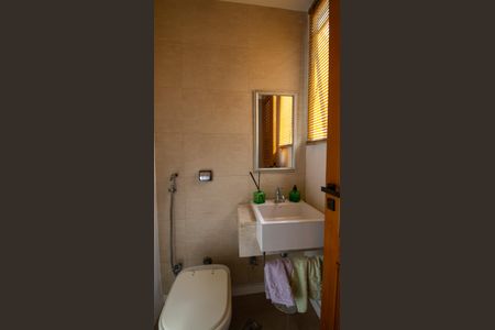 Apartamento à venda com 190m², 3 quartos e 2 vagasLavabo