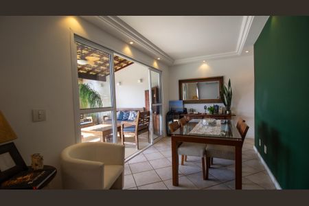 Apartamento à venda com 190m², 3 quartos e 2 vagasSala