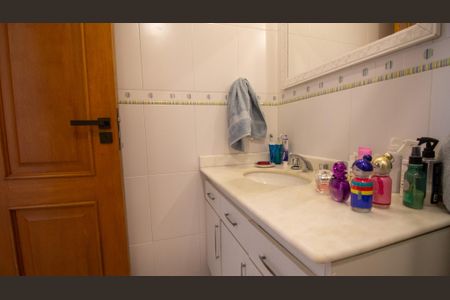 Apartamento à venda com 190m², 3 quartos e 2 vagasBanheiro Social