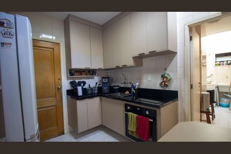 Apartamento à venda com 190m², 3 quartos e 2 vagasCozinha e Área de Serviço