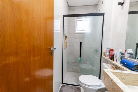 Apartamento à venda com 115m², 2 quartos e 2 vagas Apartamento à venda com 115m², 2 quartos e 2 vagasBanheiro da Suíte