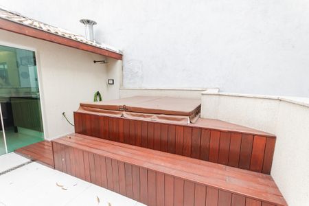 Apartamento à venda com 115m², 2 quartos e 2 vagas Apartamento à venda com 115m², 2 quartos e 2 vagasCobertura