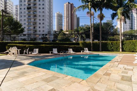 Apartamento à venda com 272m², 4 quartos e 3 vagasÁrea comum - Piscina