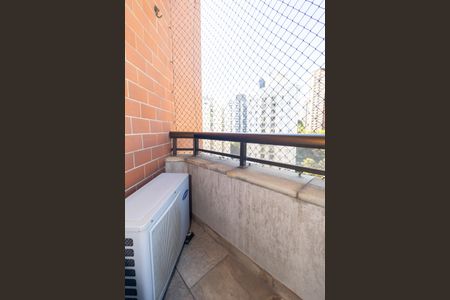 Apartamento à venda com 272m², 4 quartos e 3 vagasVaranda da Suíte 1