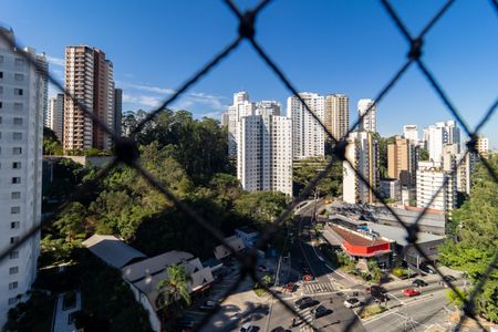 Apartamento à venda com 272m², 4 quartos e 3 vagasVista da Suíte 1