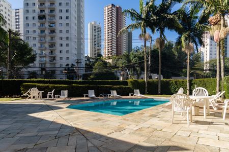 Apartamento à venda com 272m², 4 quartos e 3 vagasÁrea comum - Piscina