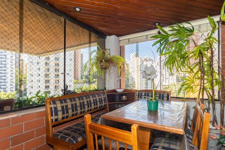 Apartamento à venda com 272m², 4 quartos e 3 vagasVaranda da Sala