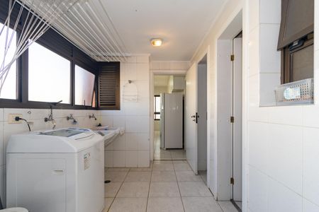 Apartamento à venda com 272m², 4 quartos e 3 vagasÁrea de Serviço