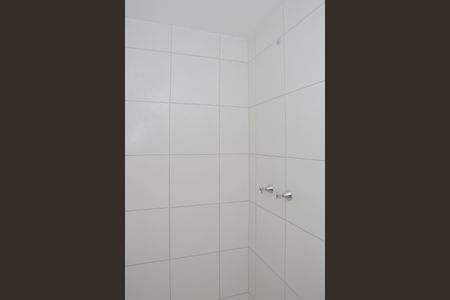 Apartamento à venda com 43m², 2 quartos e sem vaga Apartamento à venda com 43m², 2 quartos e sem vagaBanheiro da Suíte