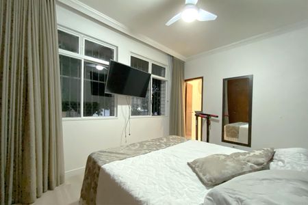 Apartamento à venda com 100m², 3 quartos e 2 vagas Apartamento à venda com 100m², 3 quartos e 2 vagasSuíte