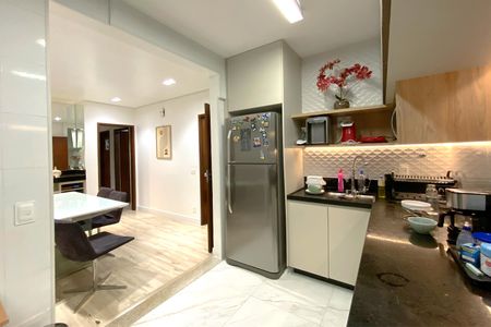 Apartamento à venda com 100m², 3 quartos e 2 vagas Apartamento à venda com 100m², 3 quartos e 2 vagasCozinha