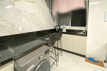 Apartamento à venda com 100m², 3 quartos e 2 vagas Apartamento à venda com 100m², 3 quartos e 2 vagasÁrea de Serviço