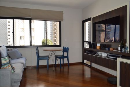 Apartamento para alugar com 72m², 2 quartos e 2 vagasSala