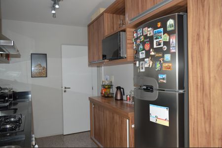 Apartamento para alugar com 72m², 2 quartos e 2 vagasCozinha e Área de Serviço