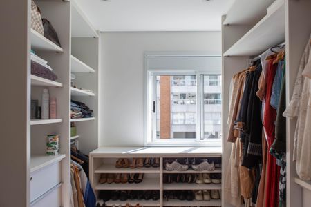 Apartamento à venda com 90m², 1 quarto e 2 vagasCloset da suíte