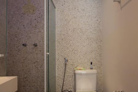 Apartamento à venda com 90m², 1 quarto e 2 vagasBanheiro da Suíte